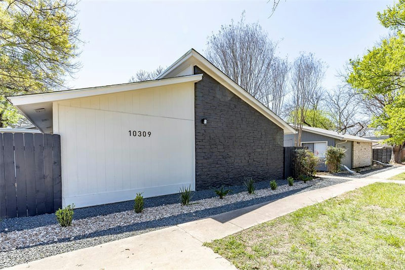 10309 Burmaster Ln — exterior