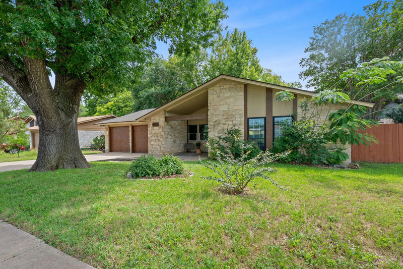 1515 Mearns Meadow Blvd — exterior