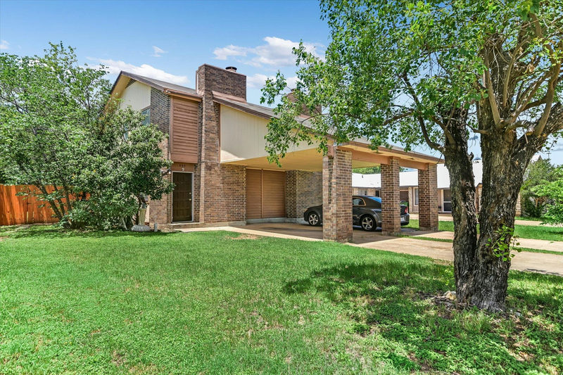 430 Chisholm Valley Dr — exterior