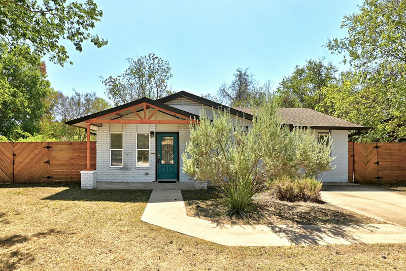 407 Magnolia St — exterior