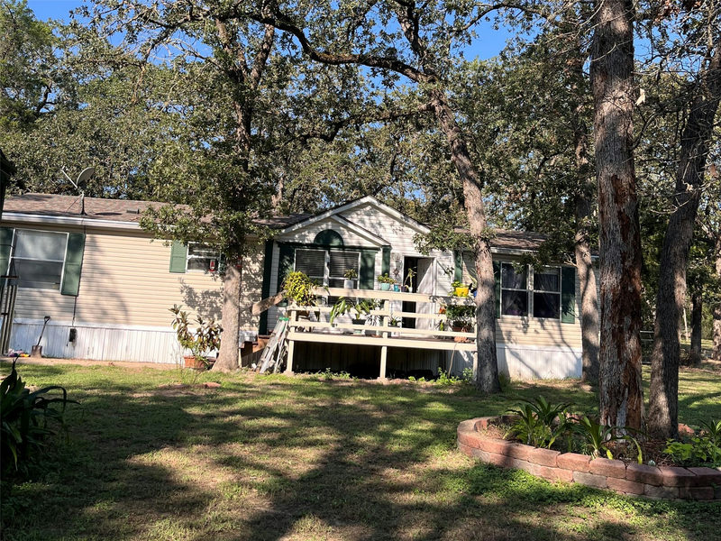 242 Shadow Oak Dr — exterior