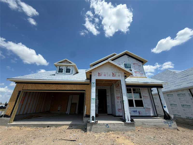 17237 Chiquito St — exterior