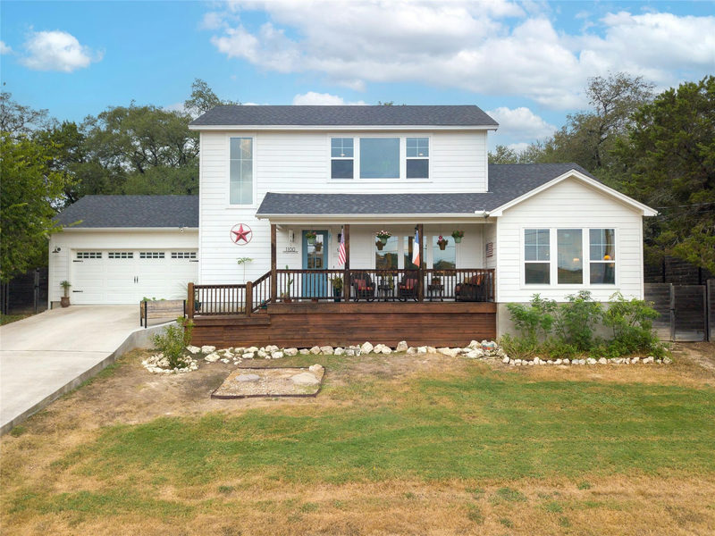 1100 Salen Cv — exterior
