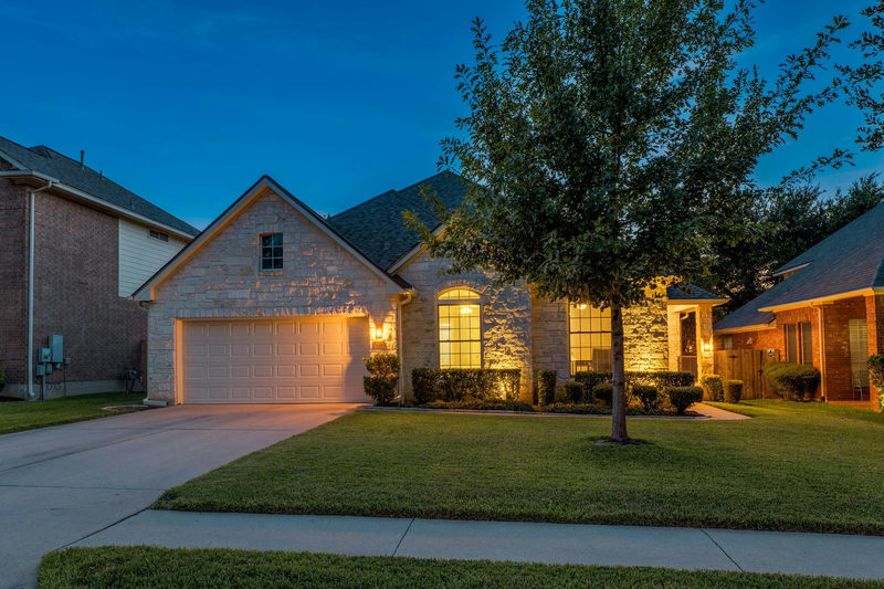 15120 Thatcher Dr — exterior