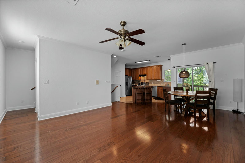 1402 Parker Ln #3 — exterior
