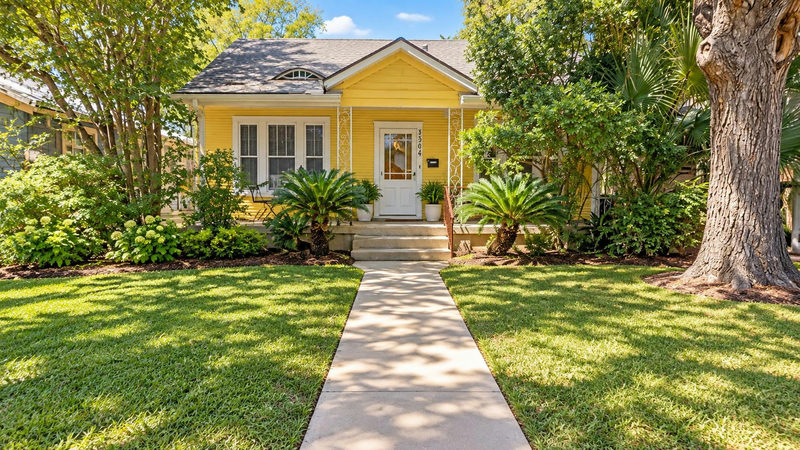 3504 Duval St — exterior