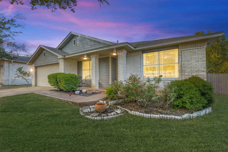1022 Balanced Rock Pl — exterior