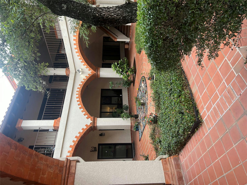 13276 RESEARCH Blvd #205 — exterior
