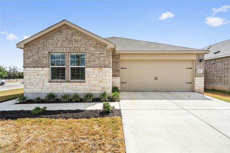 101 Sunrise Oak Cv — exterior