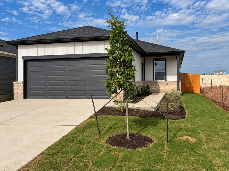 204 Amity Bower Dr — exterior