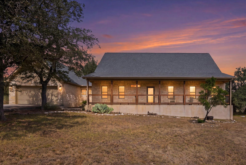 110 Curva Bonita — exterior