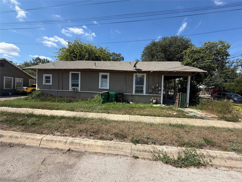 730 Carolina St — exterior