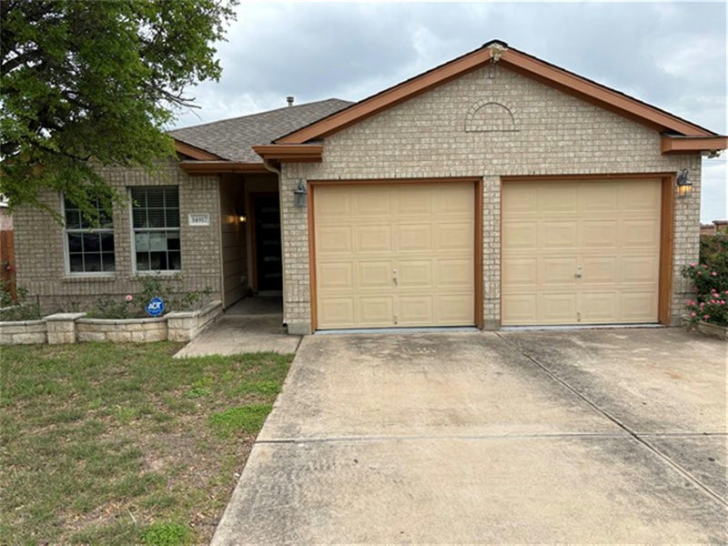 14917 Lantern Dr — exterior