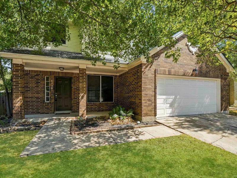 6706 Carisbrooke Ln — exterior