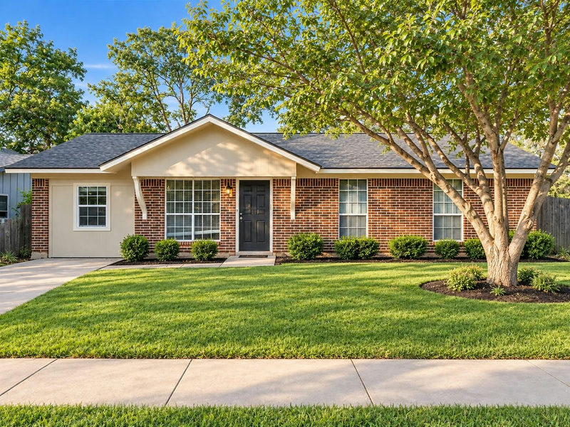 1204 Turtle Creek Blvd — exterior