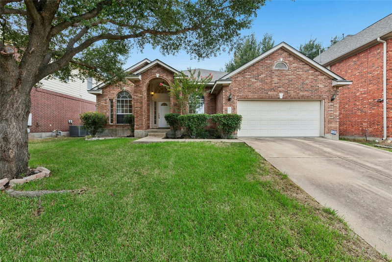 1421 Hargis Crk — exterior