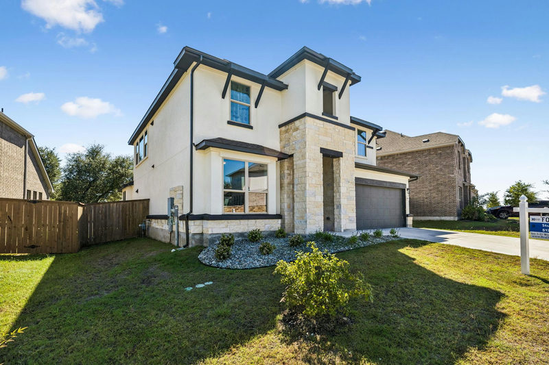 1506 Garrett Oaks Ln — exterior