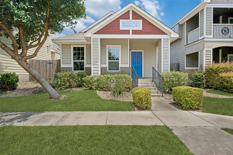 138 Wainscot Oak Way — exterior