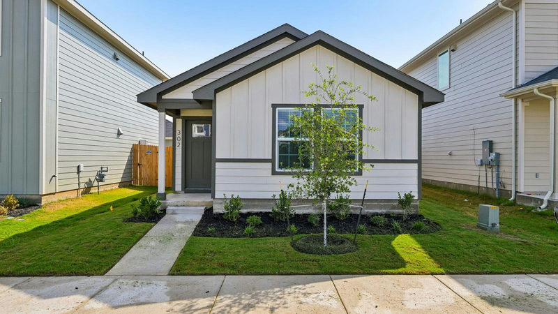 302 Santo Domingo Rd — exterior
