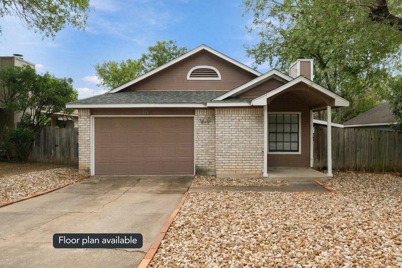 12323 Emery Oaks Rd — exterior