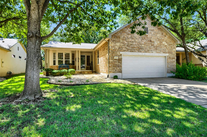 284 Whispering Wind Dr — exterior