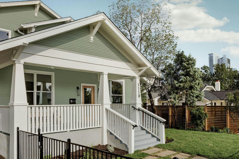 1110 Travis Heights Blvd — exterior