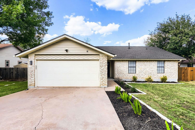 3606 Monument Dr — exterior