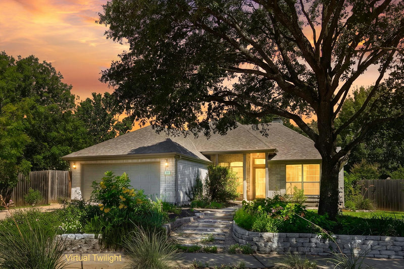 213 Rio Vista Dr — exterior