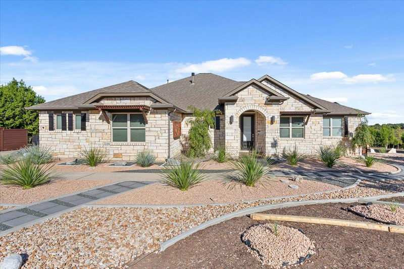 236 Standing Oak Dr — exterior