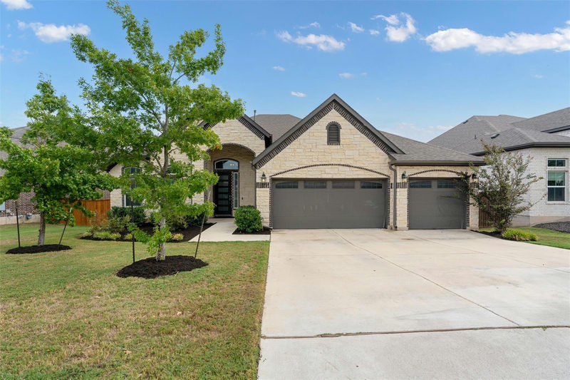 3820 Winnie Pl — exterior