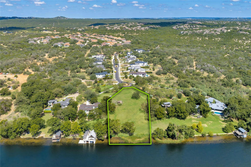 924 Cypress Grove Dr — exterior