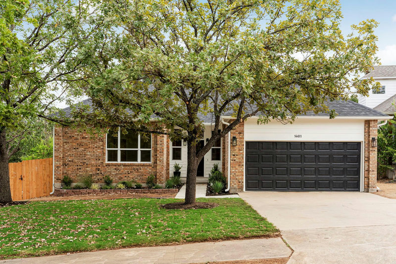 14611 Sandy Side Dr — exterior