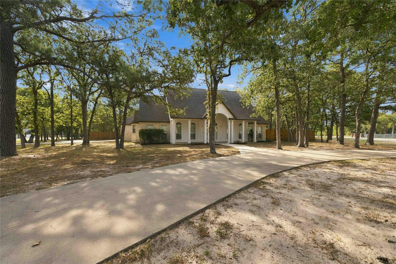105 Pine Point Cv — exterior