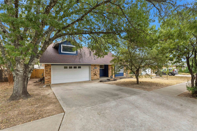 6103 Smith Oak Trl — exterior