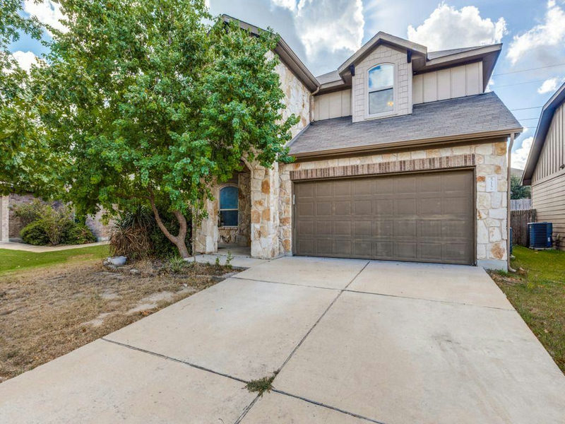 512 Eagle Brook Ln — exterior
