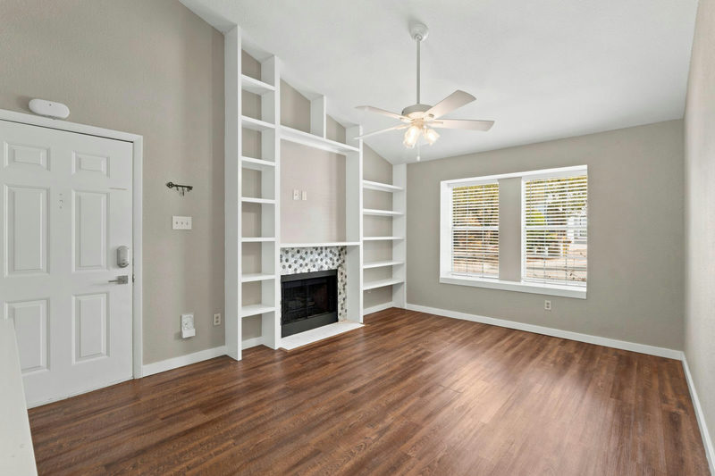 1411 Gracy Farms Ln #61 — exterior