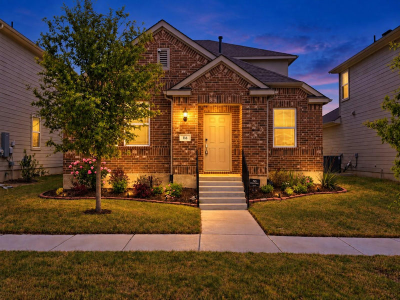 116 Gracie Way — exterior