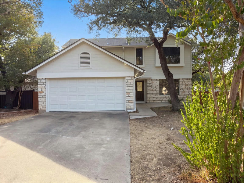 13020 Moorcroft Ln — exterior