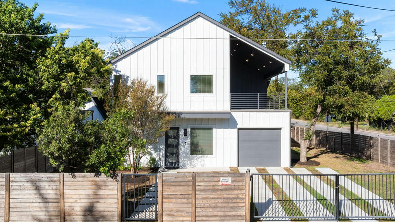 102 W Fawnridge Dr — exterior