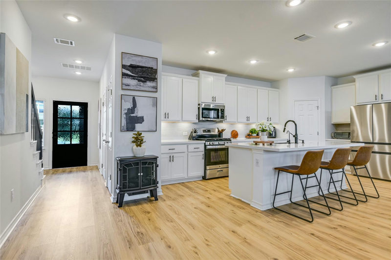 163 Longstraw Dr — exterior
