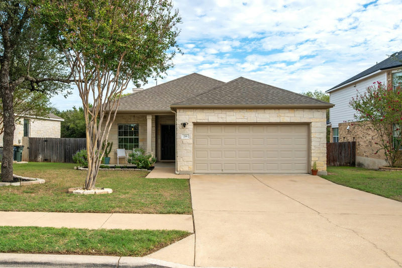 216 Hoot Owl Ln N — exterior