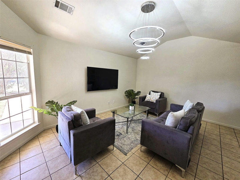 4506 Ronald Dr — exterior