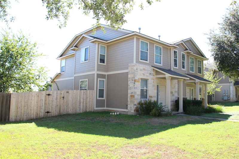 14109 Harris Ridge Blvd #A & B — exterior