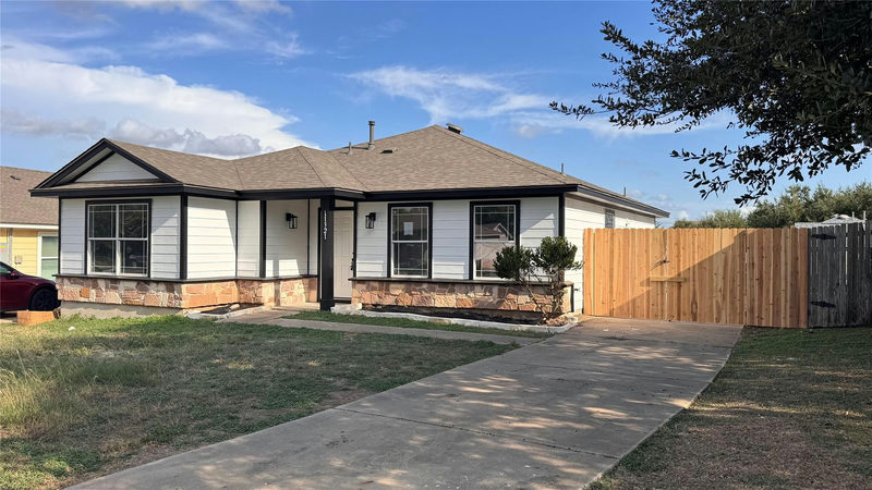 11321 Briarcreek Loop — exterior
