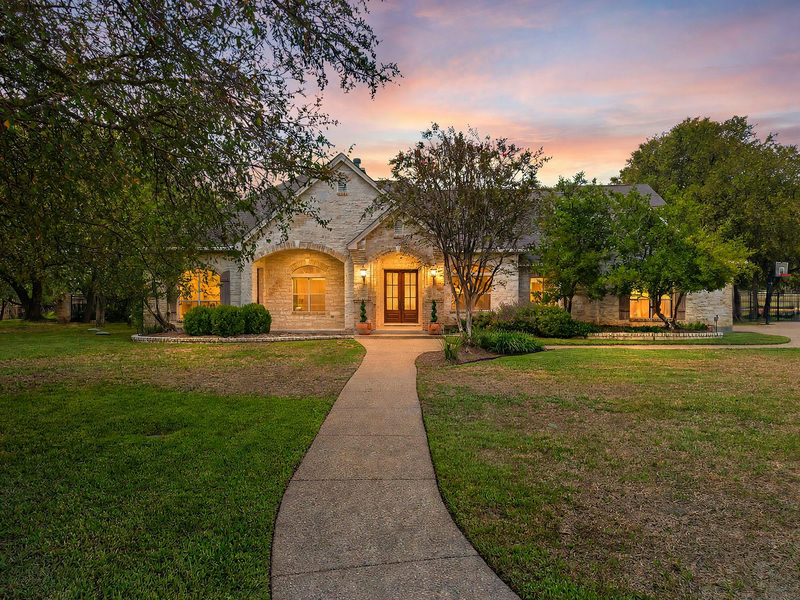 701 Highland Spring Ln — exterior
