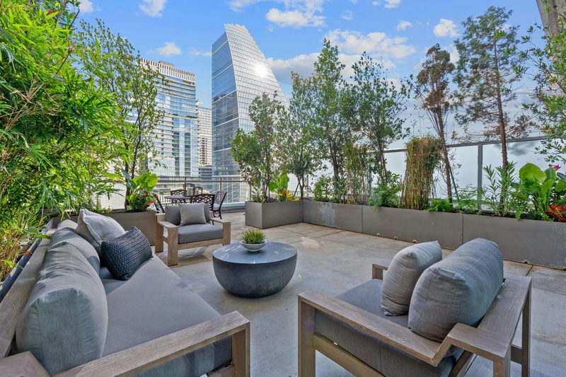 222 West Ave #1005 — exterior