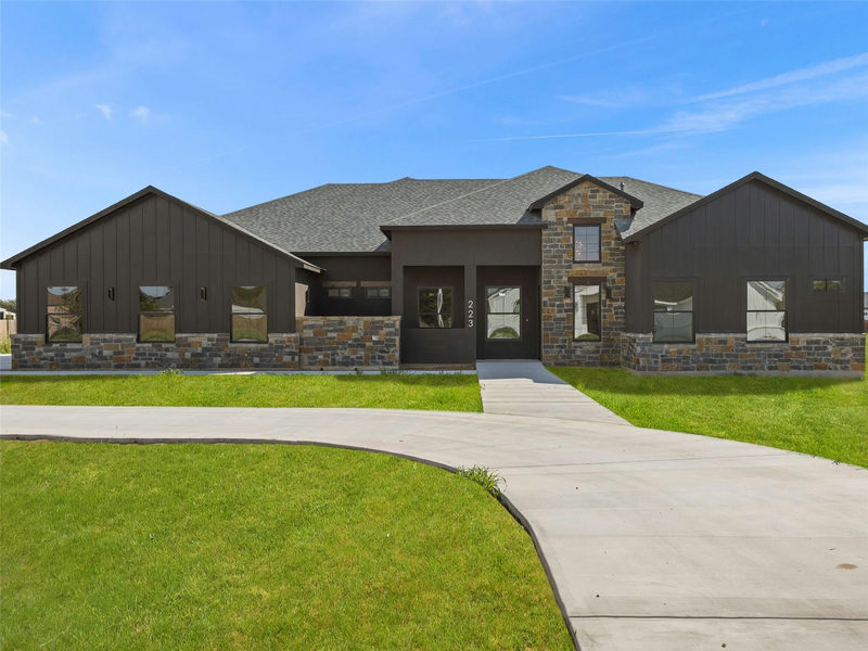 223 Double Creek Loop — exterior