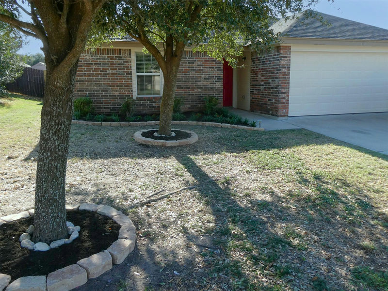 113 SOAPSTONE Dr — exterior