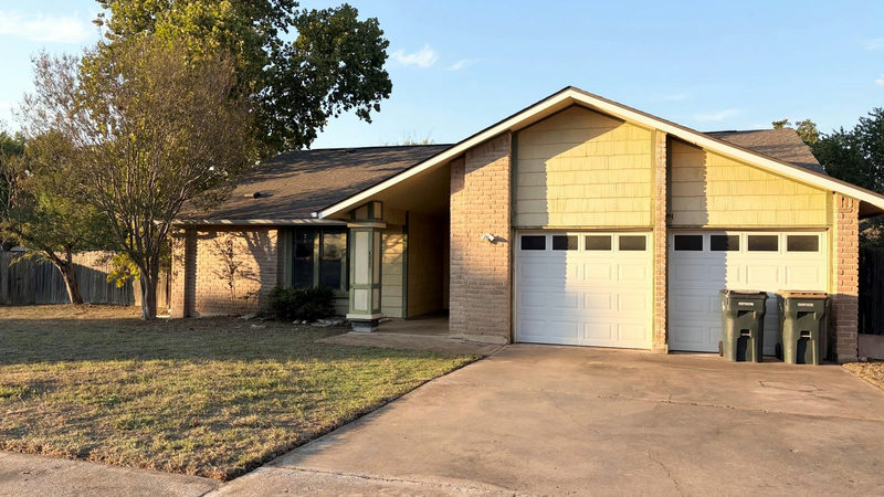 3508 Monument Dr — exterior