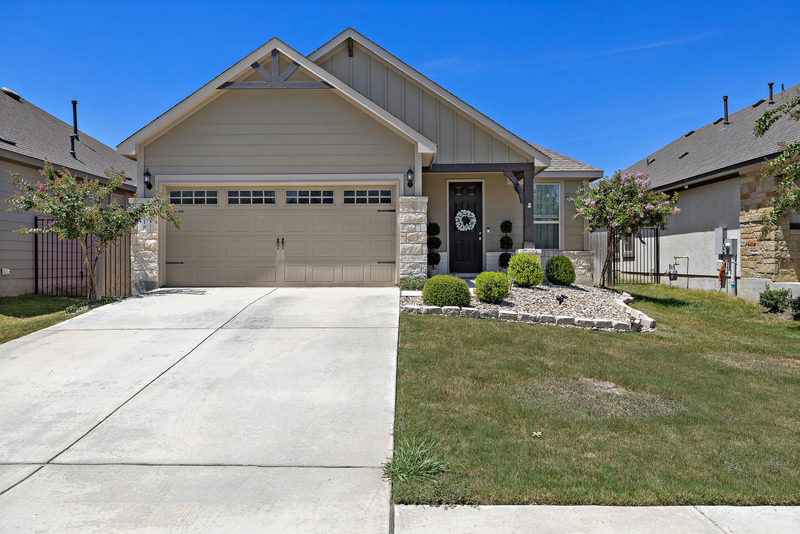 218 Bonnet Blvd — exterior